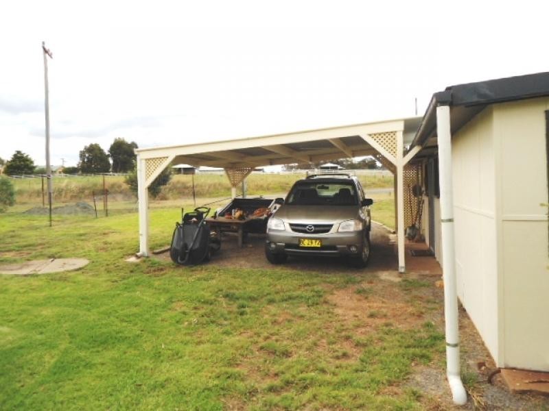 1 Victoria Street, Wallendbeen NSW 2588