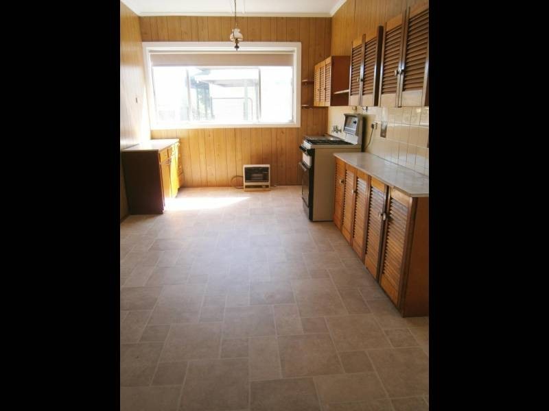 11 Yass Road, Cootamundra NSW 2590