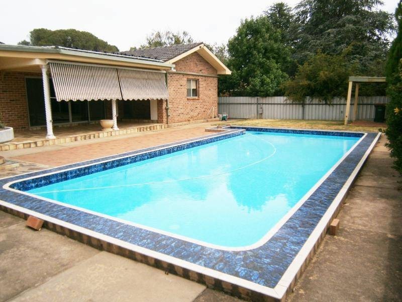 43 Thompson Street, Cootamundra NSW 2590