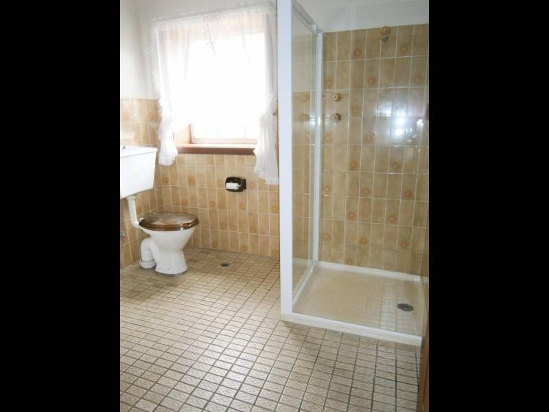 43 Thompson Street, Cootamundra NSW 2590