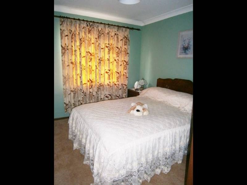 4 Bradman Street, Cootamundra NSW 2590