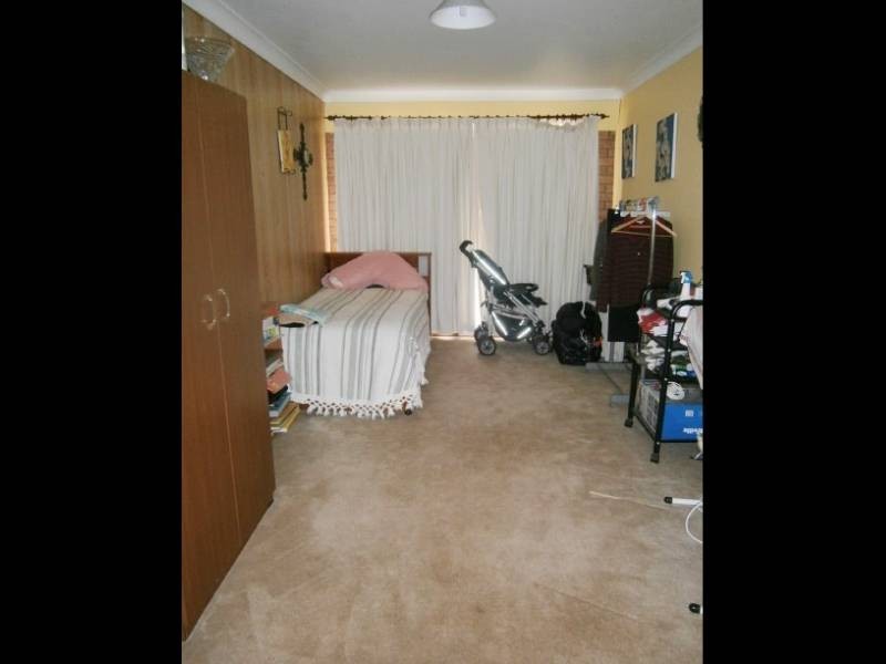 4 Bradman Street, Cootamundra NSW 2590