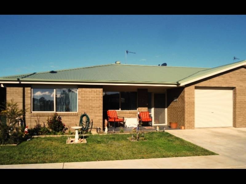28/8 Short Street, Cootamundra NSW 2590