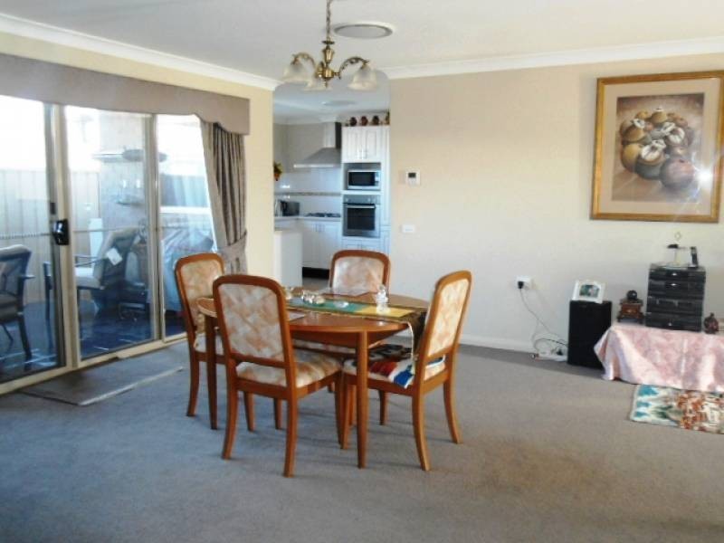 28/8 Short Street, Cootamundra NSW 2590