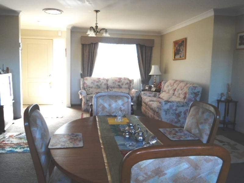 28/8 Short Street, Cootamundra NSW 2590