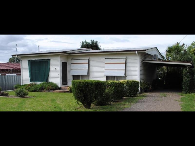 31 Cowcumbla Street, Cootamundra NSW 2590