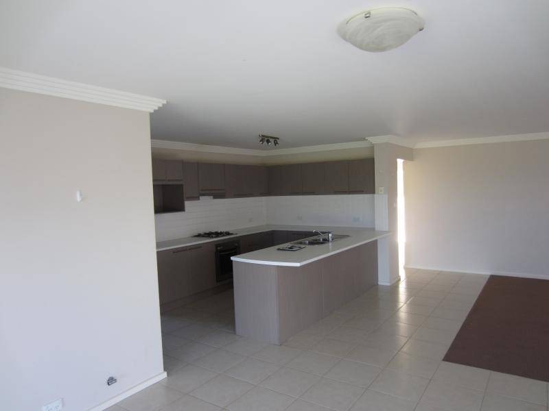 48 Mary Angove Crescent, Cootamundra NSW 2590