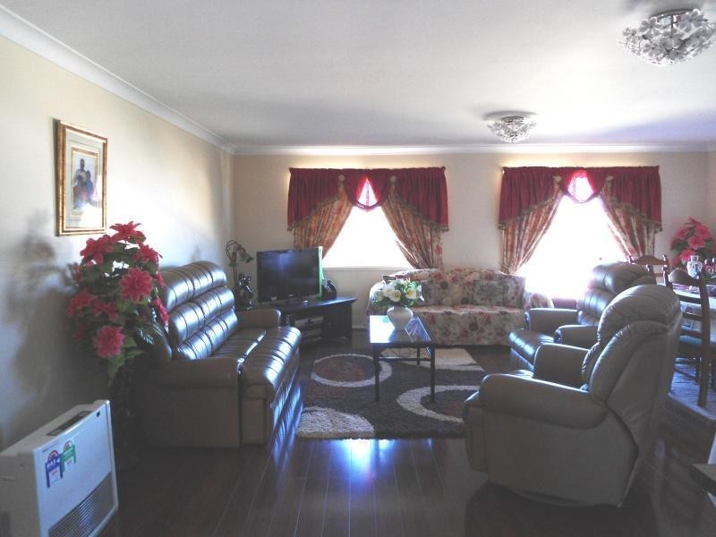 16 Hills Street, Young NSW 2594