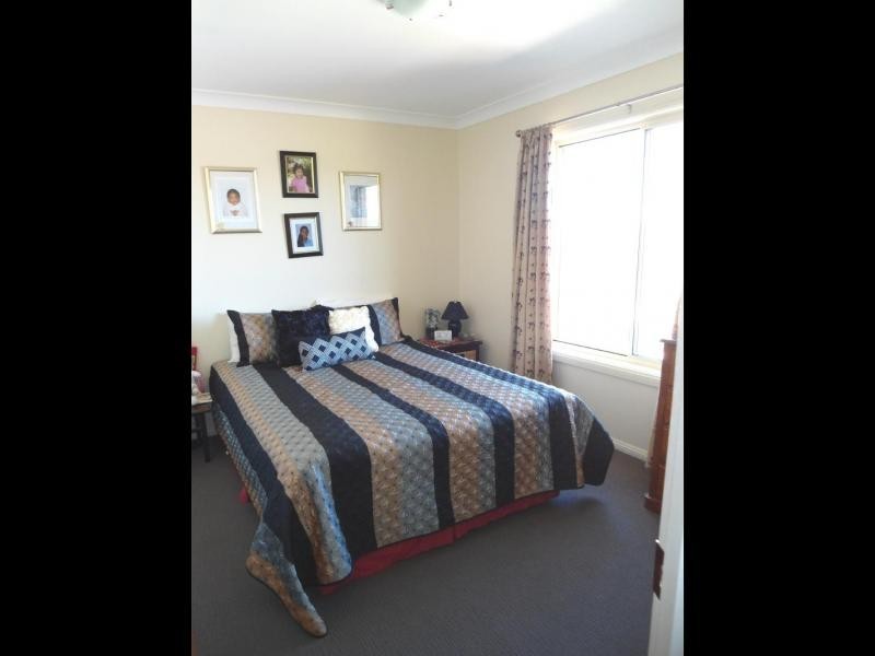 16 Hills Street, Young NSW 2594