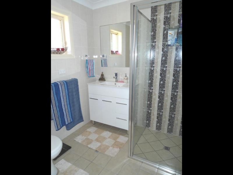 16 Hills Street, Young NSW 2594