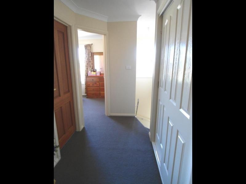 16 Hills Street, Young NSW 2594