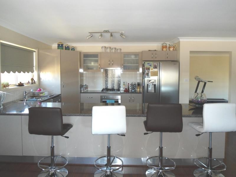 16 Hills Street, Young NSW 2594