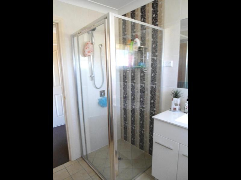 16 Hills Street, Young NSW 2594