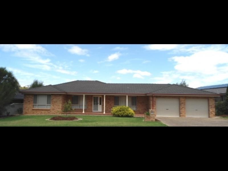 4 Sheahan Street, Cootamundra NSW 2590