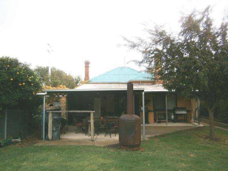 38 Florance Street, Cootamundra NSW 2590
