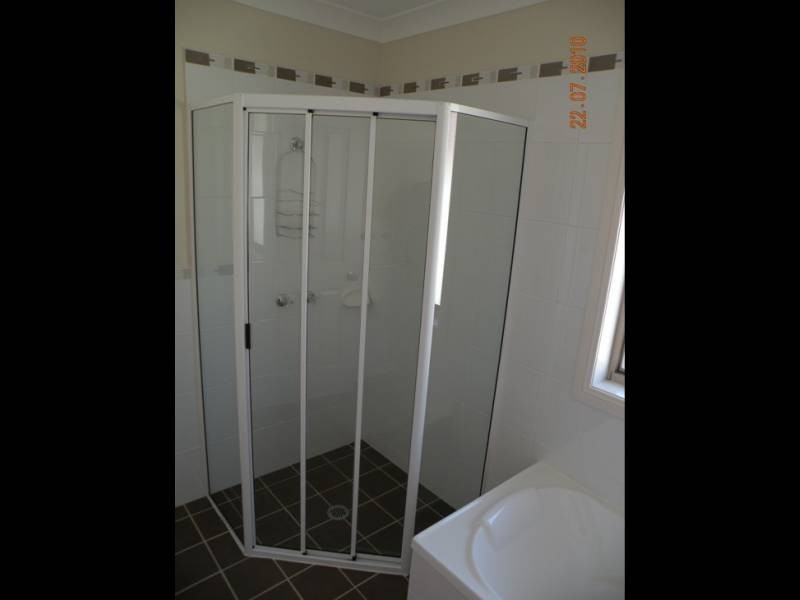 113 Binalong Street, Young NSW 2594