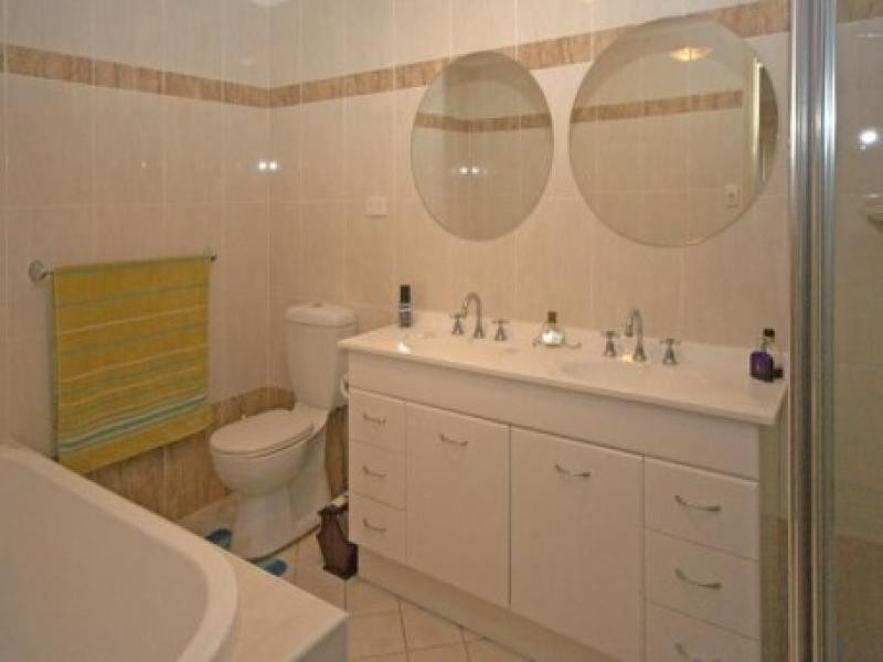 8/1-7 Barsden Street, Camden NSW 2570