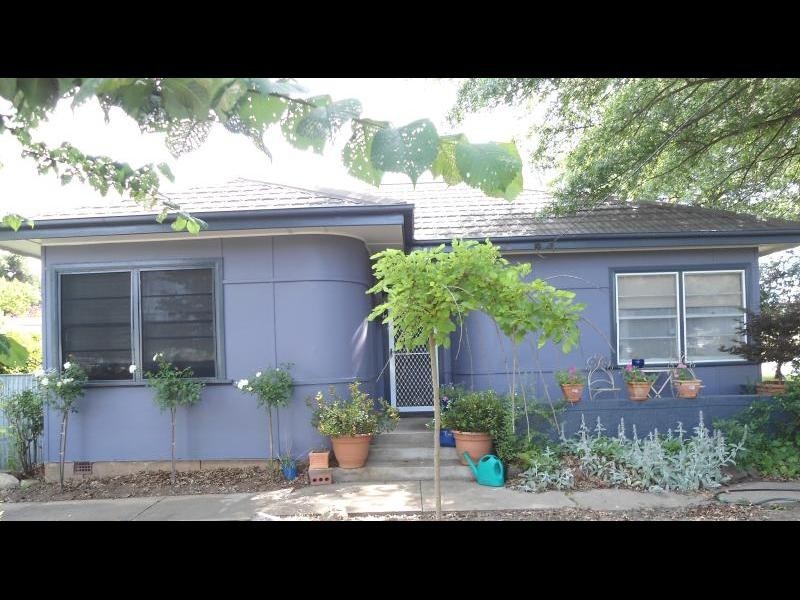 35 Bapaume Street, Cootamundra NSW 2590