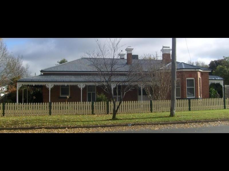 57 Crown Street, Cootamundra NSW 2590
