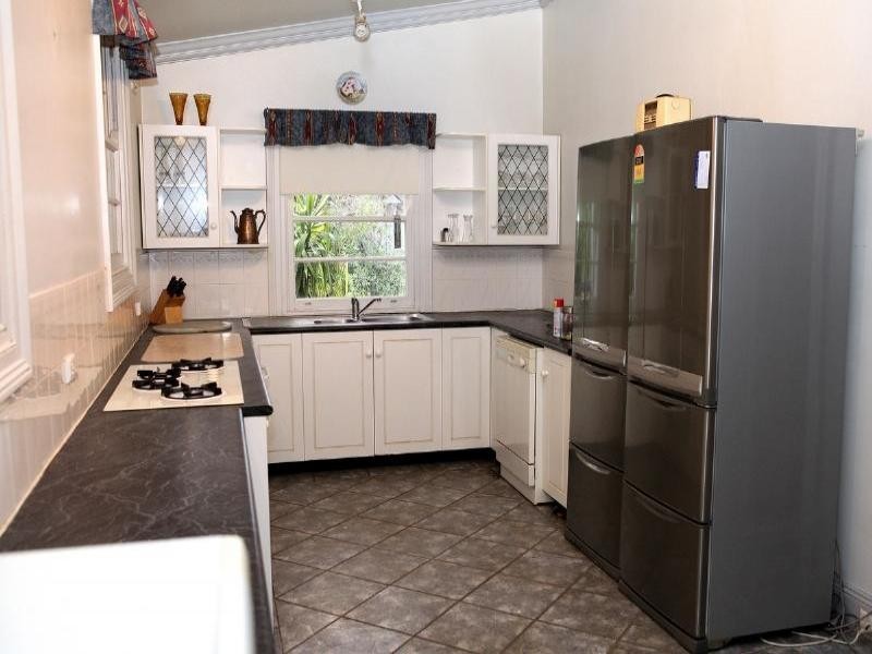 57 Crown Street, Cootamundra NSW 2590