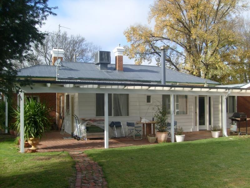57 Crown Street, Cootamundra NSW 2590