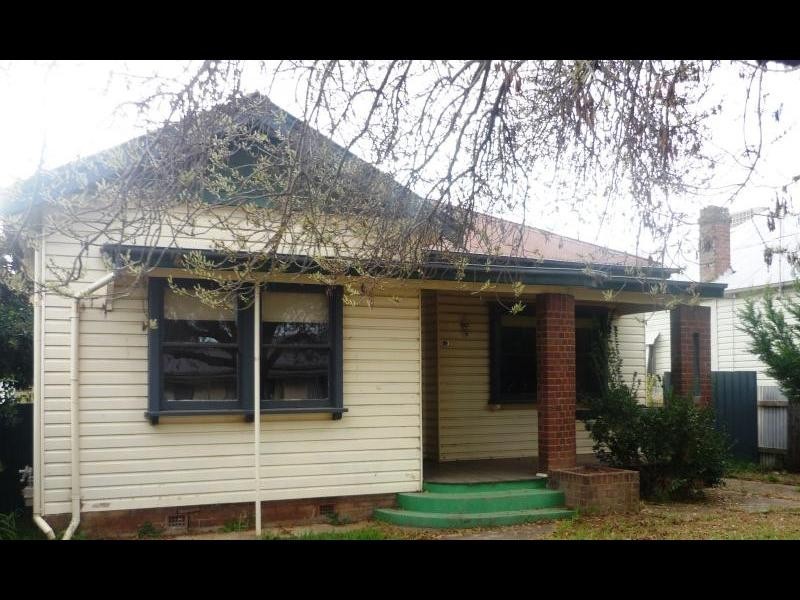 13 Warren Street, Cootamundra NSW 2590
