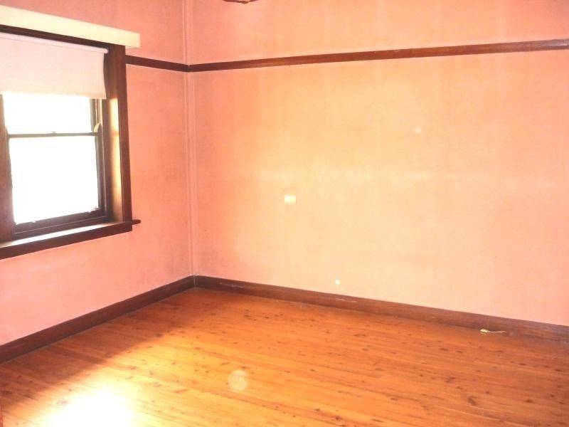 13 Warren Street, Cootamundra NSW 2590