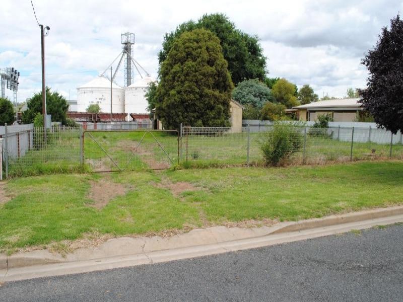 58 Hovell Street, Cootamundra NSW 2590