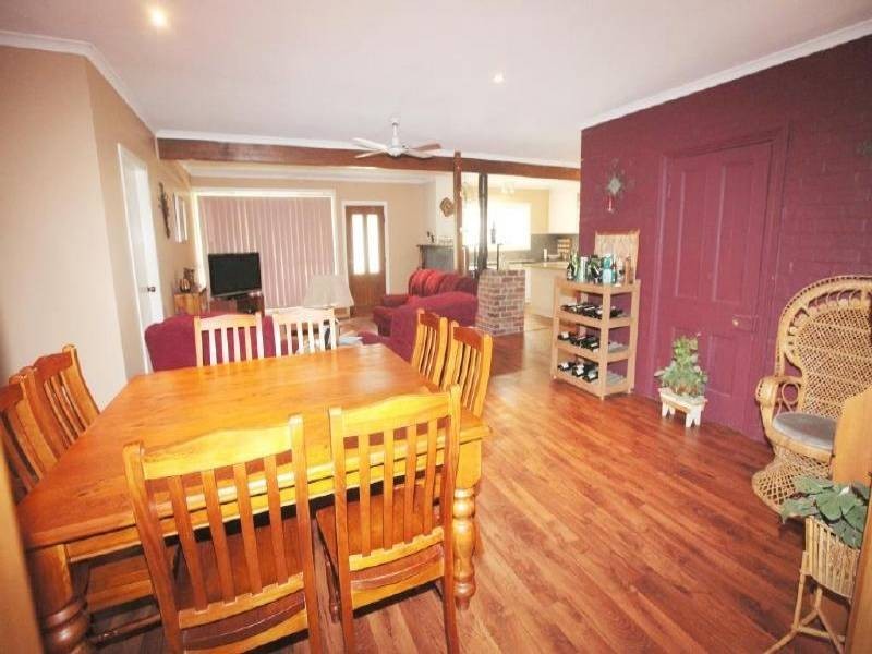 24 Sutton Street, Cootamundra NSW 2590