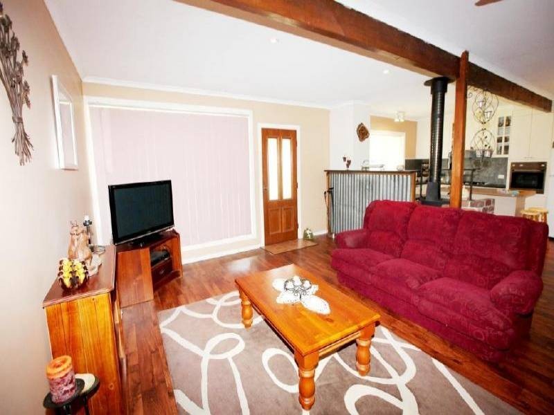 24 Sutton Street, Cootamundra NSW 2590