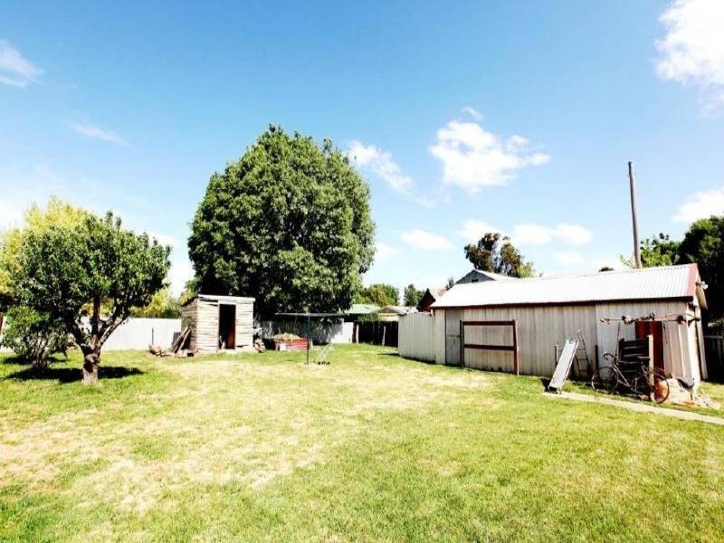 24 Sutton Street, Cootamundra NSW 2590