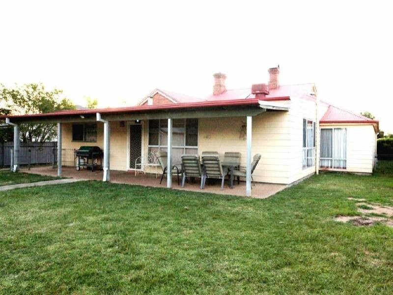 24 Sutton Street, Cootamundra NSW 2590