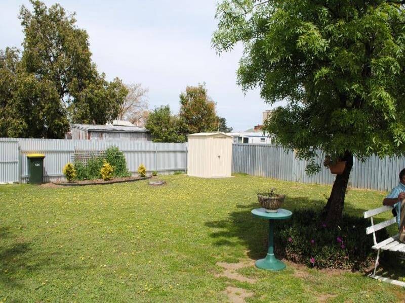 194 Thompson Street, Cootamundra NSW 2590