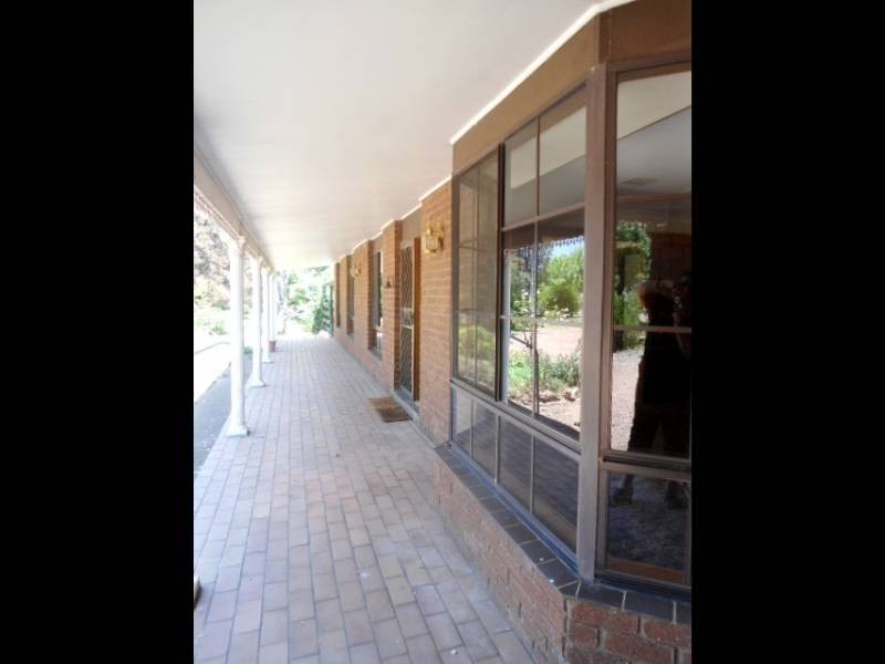 67 Rodeo Drive, Cootamundra NSW 2590