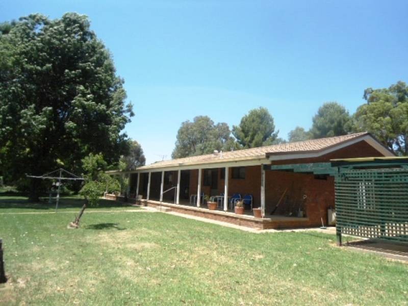 67 Rodeo Drive, Cootamundra NSW 2590