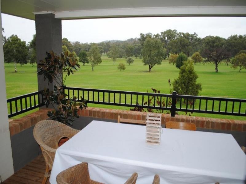 4 Bass Terrace, Cootamundra NSW 2590