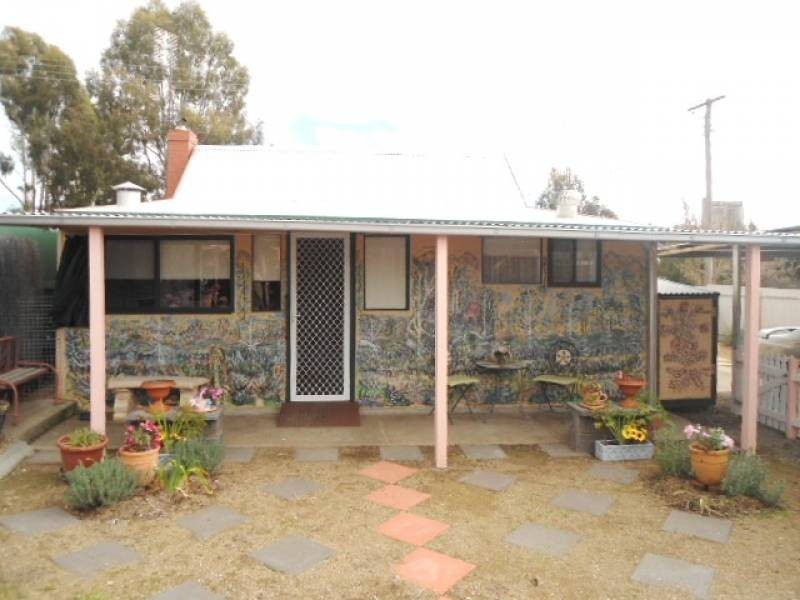 28 Iris Street, Murrumburrah NSW 2587