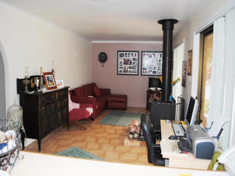 6 Allumba Place, Cootamundra NSW 2590