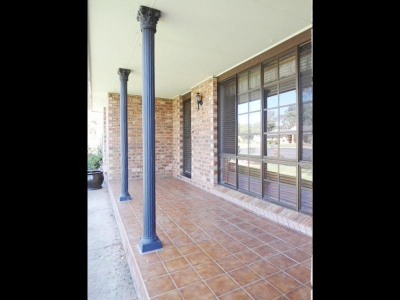 6 Allumba Place, Cootamundra NSW 2590
