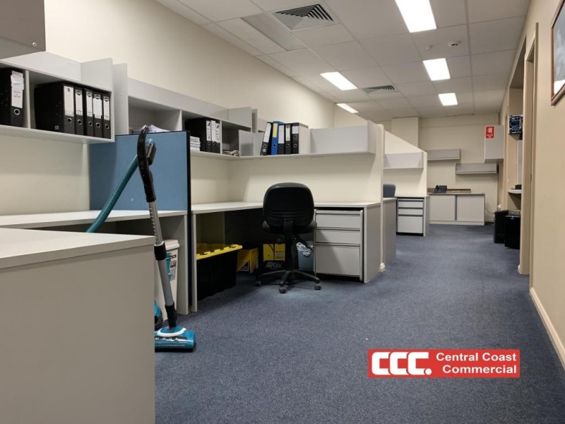 2/3A Racecourse Rd, West Gosford NSW 2250