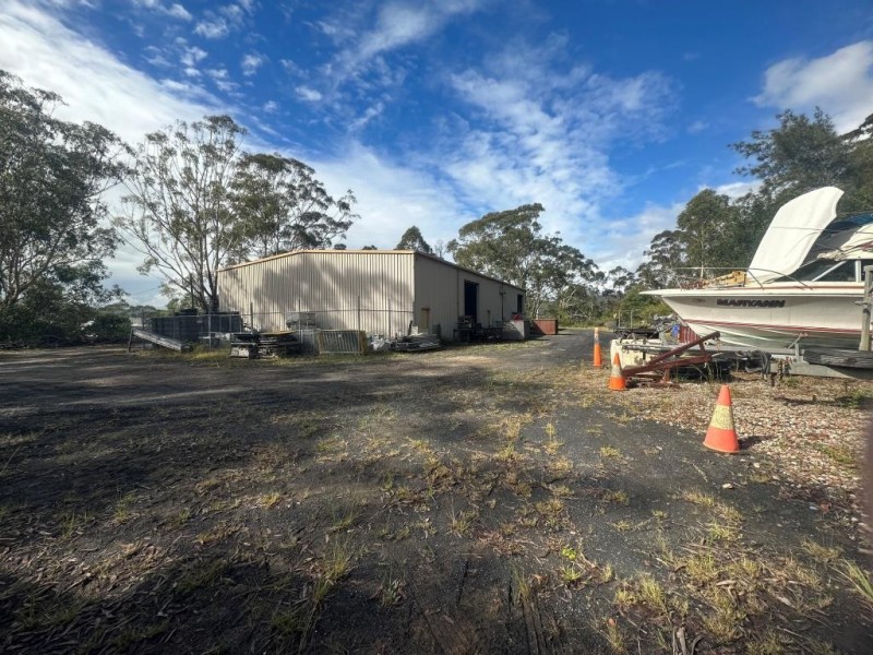 13 Tathra St, West Gosford NSW 2250