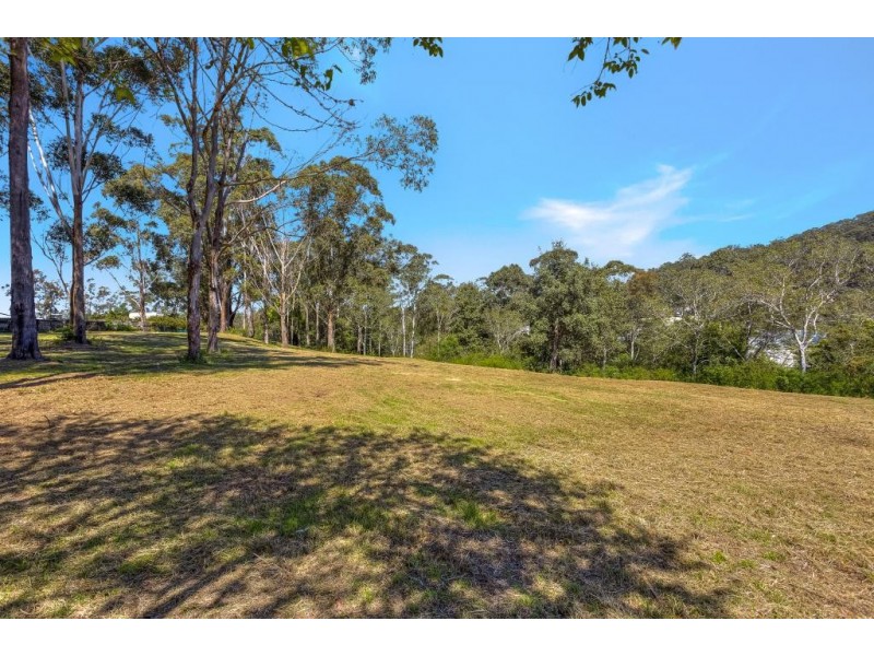 6 Nells Rd, West Gosford NSW 2250