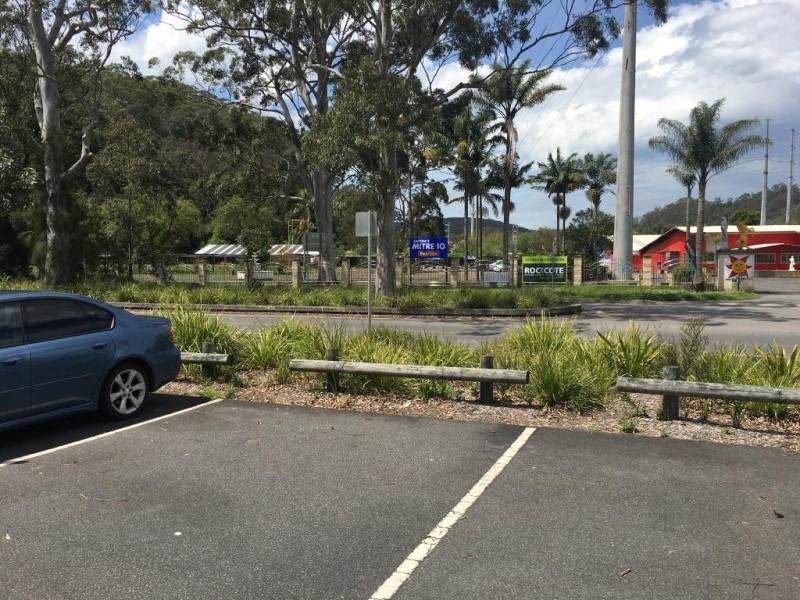 2 Burns Rd, Ourimbah NSW 2258