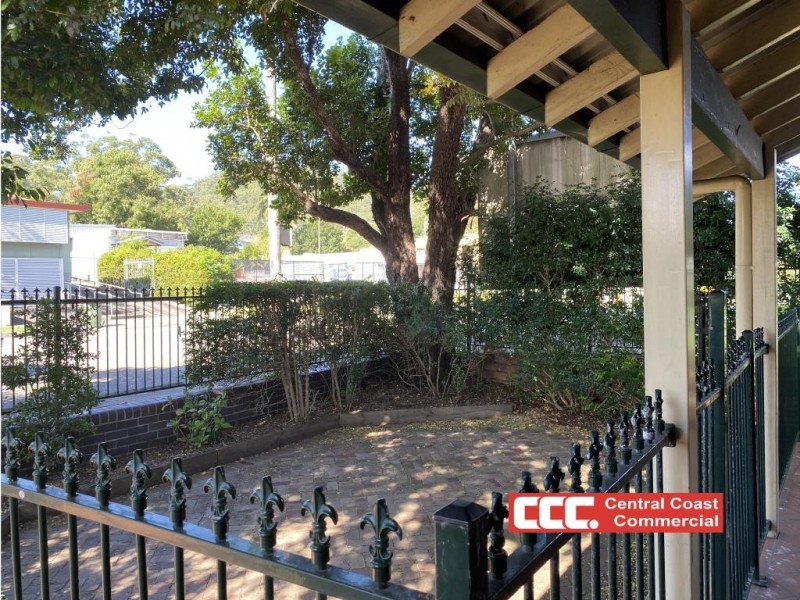 350 Mann St, Gosford NSW 2250