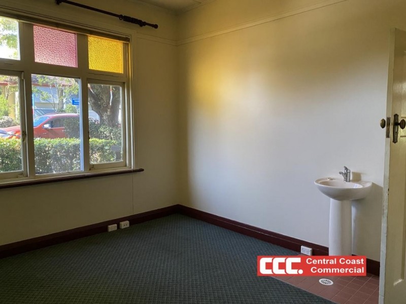 350 Mann St, Gosford NSW 2250