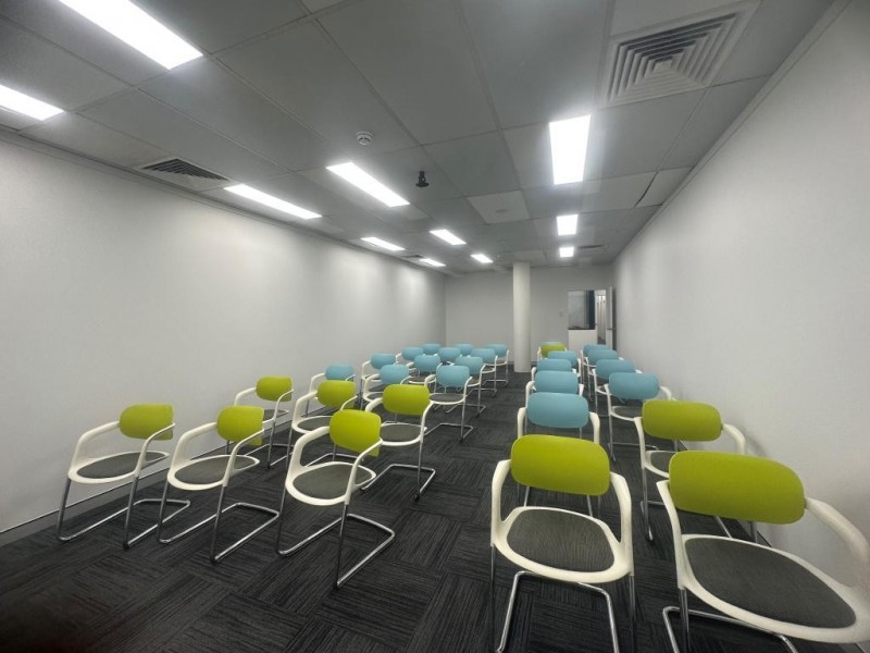 Lvl 1/5 Watt St, Gosford NSW 2250