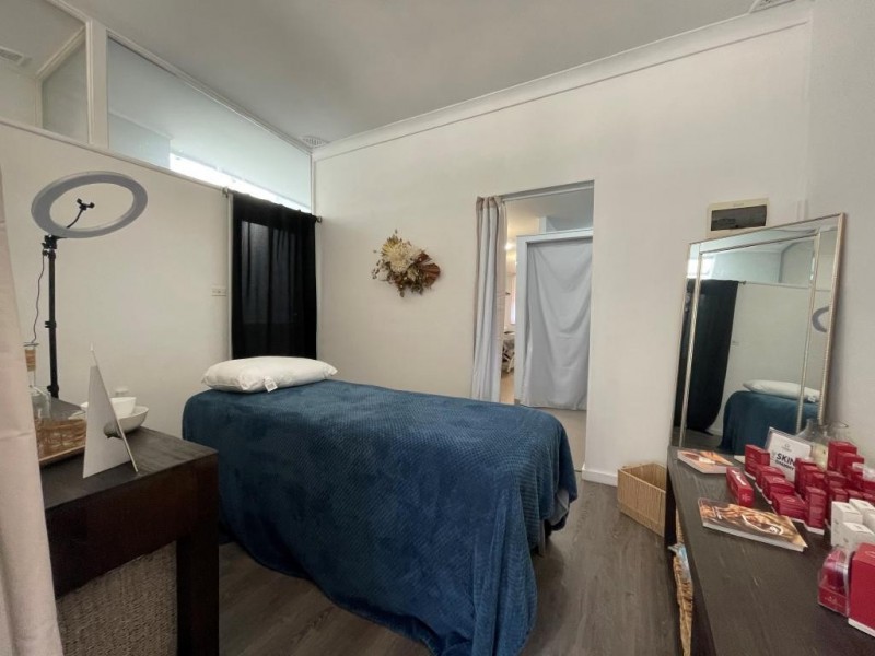 2ab/100-104 Pacific Highway, Wyong NSW 2259