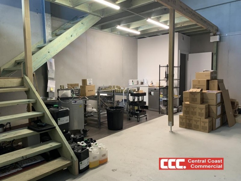 6/4 Dell Rd, West Gosford NSW 2250