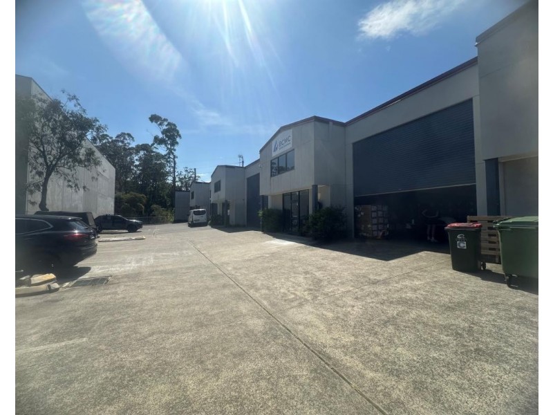 4/4 Enterprise Cl, West Gosford NSW 2250