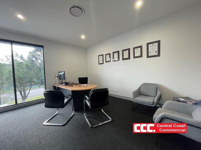 1/18 Barralong Rd, Erina NSW 2250